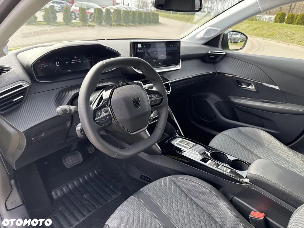 Peugeot 208 1.2 mHEV Allure - 31