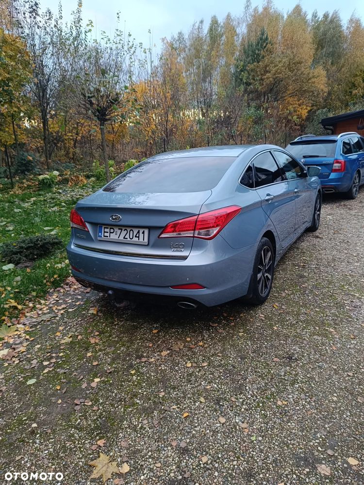 Hyundai i40 1.7 CRDi Comfort + - 5