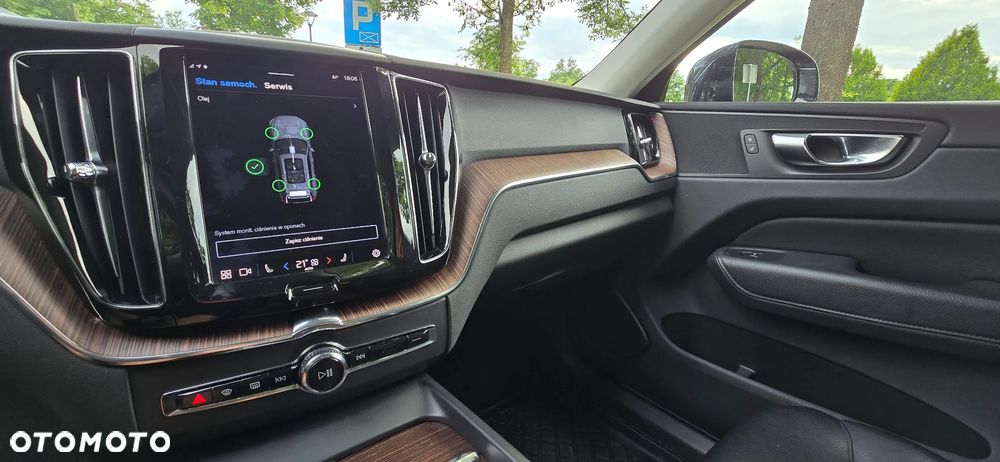 Volvo XC 60 B5 B AWD Geartronic Momentum Pro - 16