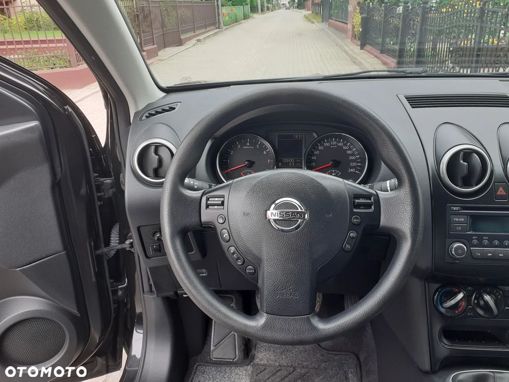 Nissan Qashqai 1.6 visia - 10