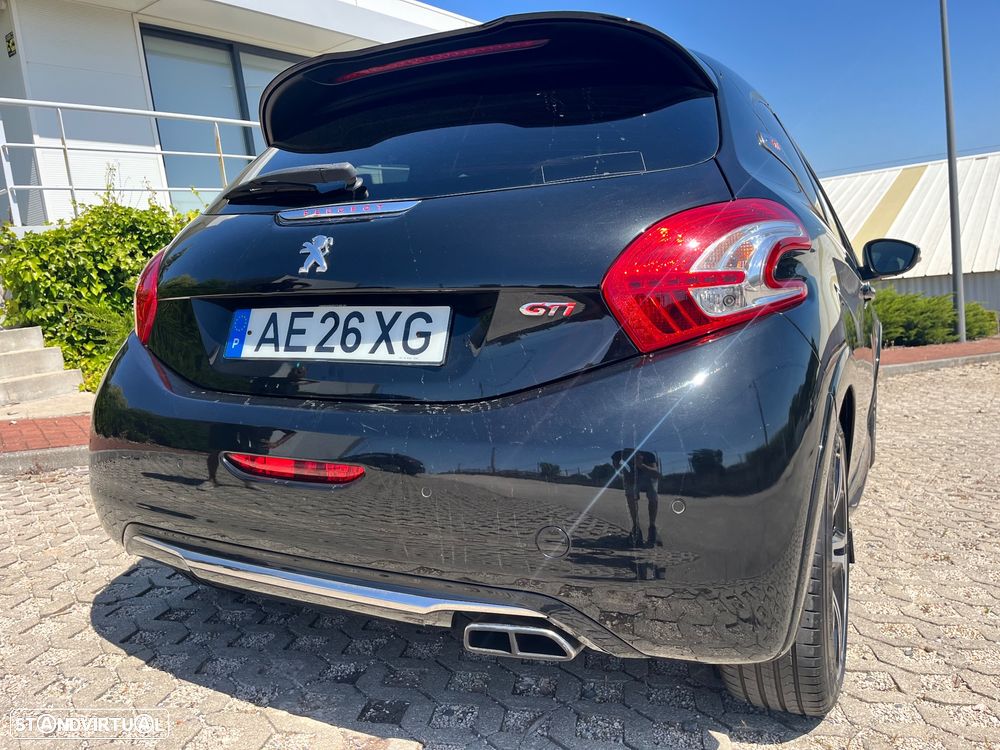 Peugeot 208 GTI 200 THP - 18