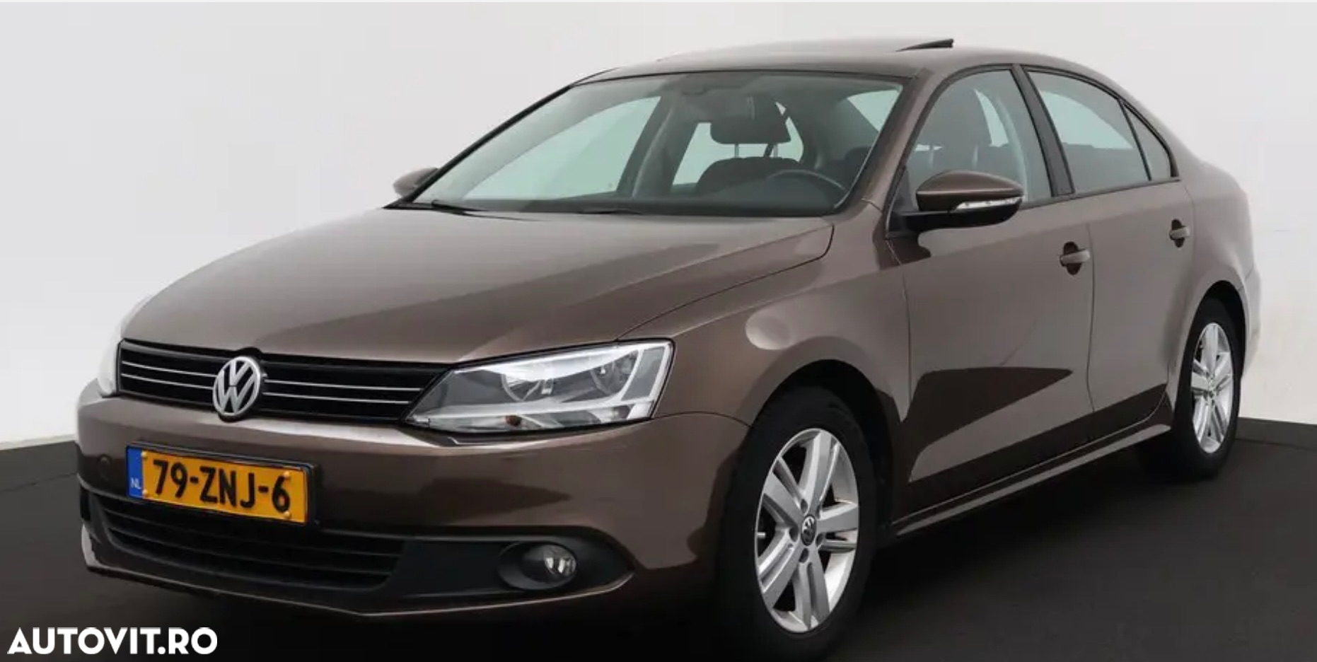 Volkswagen Jetta 1.6 TDI Blue Motion Technology Comfortline - 12
