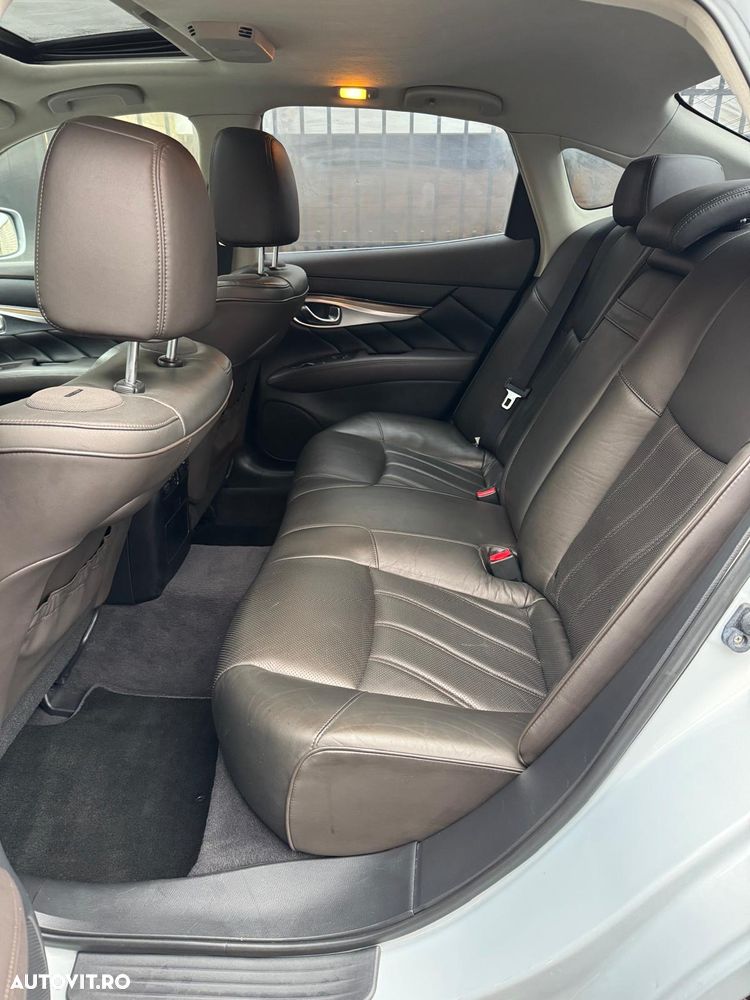 Infiniti M35 M35h GT Premium - 7