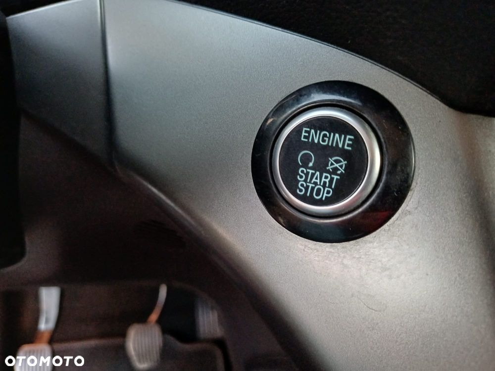 Ford Kuga - 21
