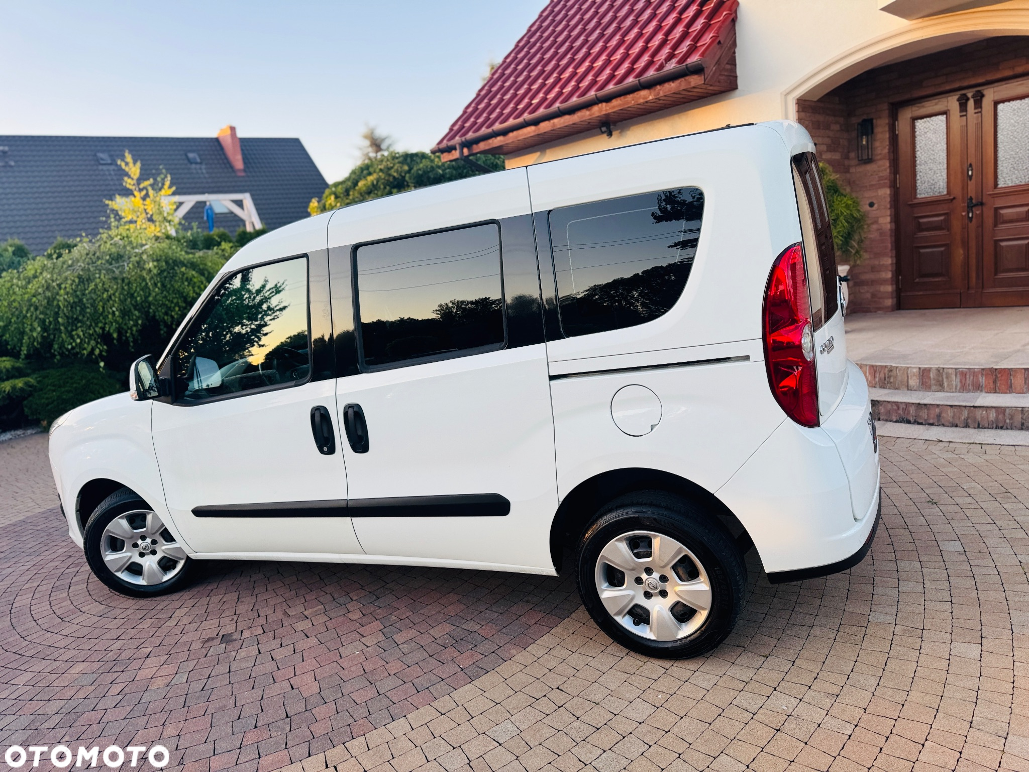 Opel Combo Tour 1.6 CDTI Enjoy - 4