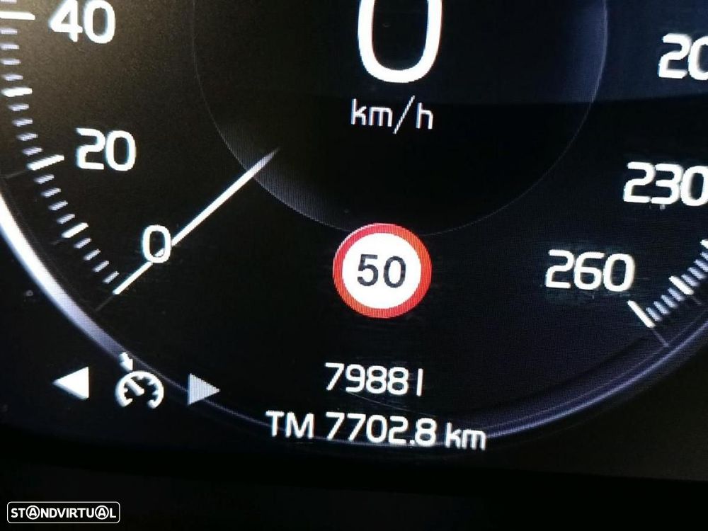 Volvo XC 40 1.5 T4 PHEV Essential - 6