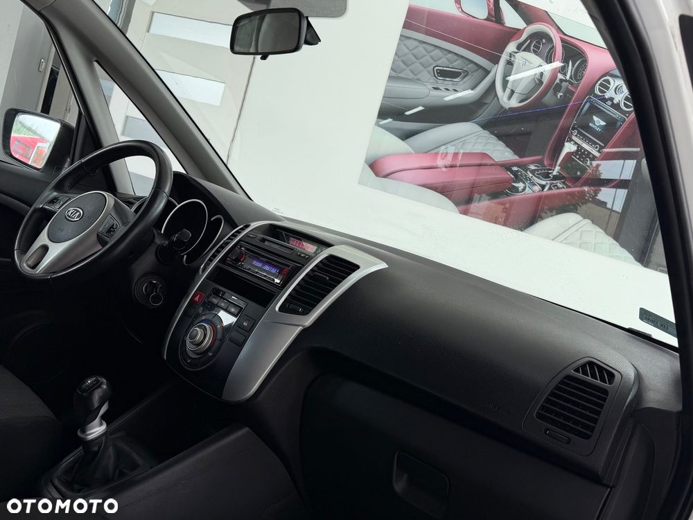 Kia Venga 1.4 CRDi M - 23