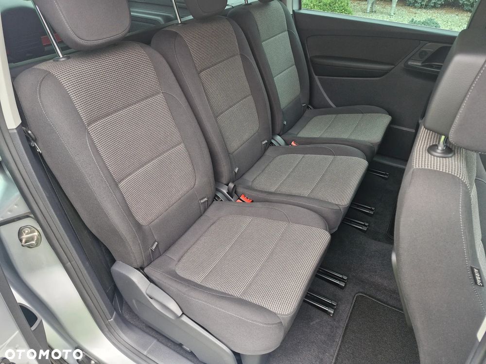 Volkswagen Sharan - 23
