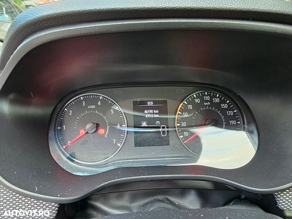 Dacia Logan TCe 90 CVT Comfort - 11