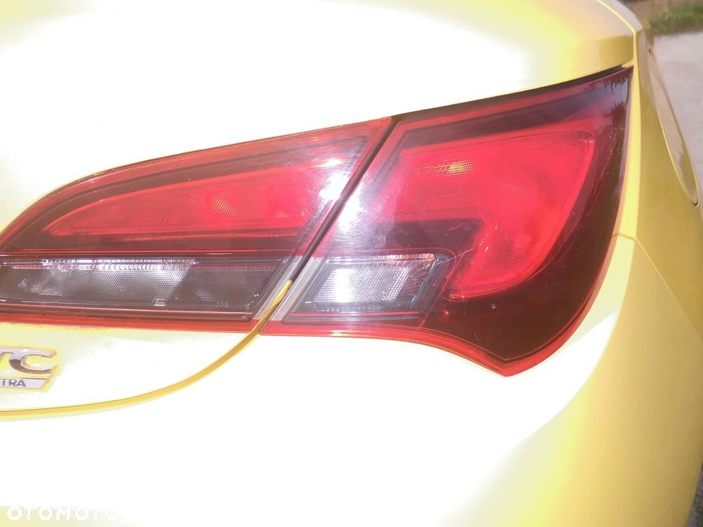 Opel Astra 1.6 T Sport - 25