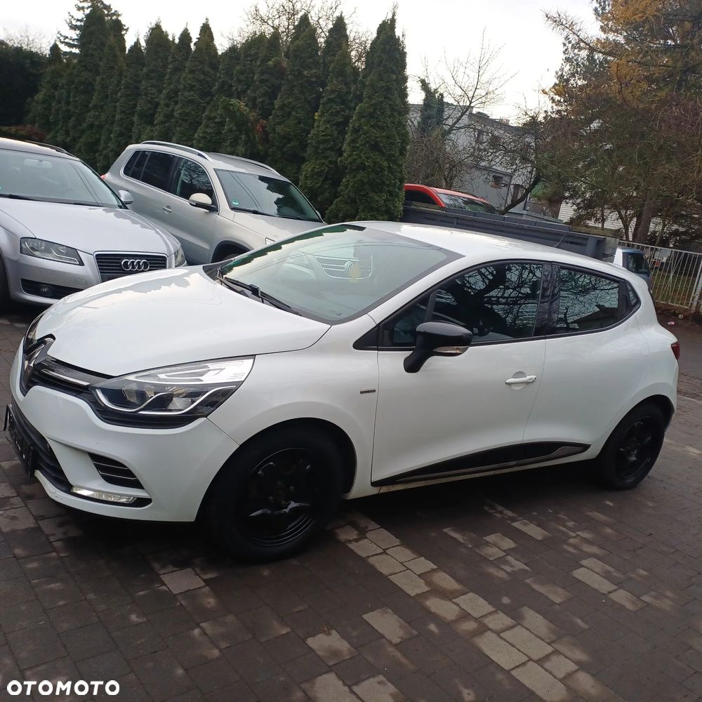 Renault Clio 1.2 16V 75 LIMITED - 16