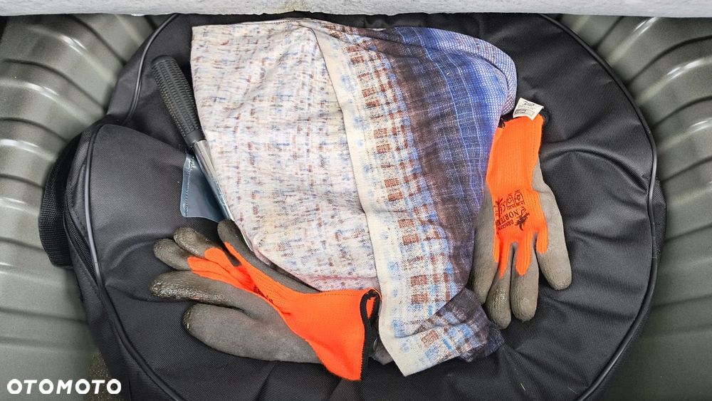 Mitsubishi Colt 1.1 Inform - 21