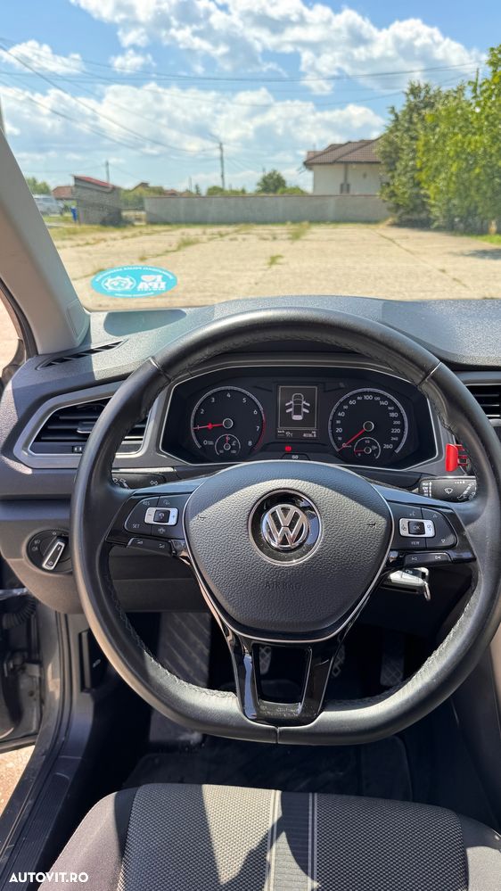 Volkswagen T-Roc 1.0 TSI Design - 10