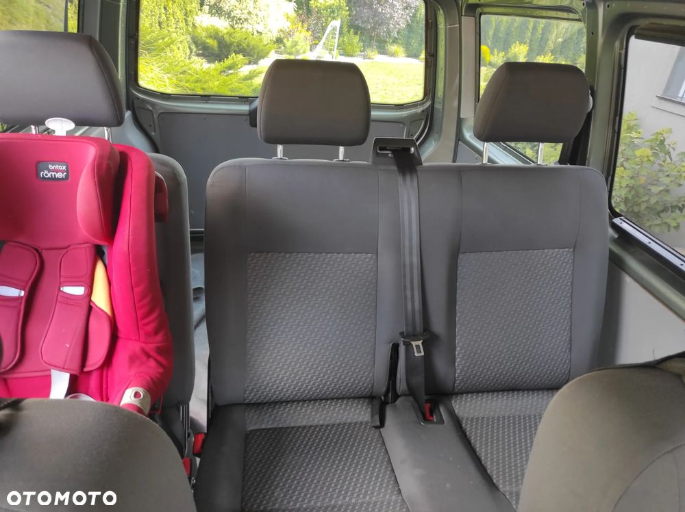 Volkswagen Transporter T5 TDI L1H1 Mixt - 12