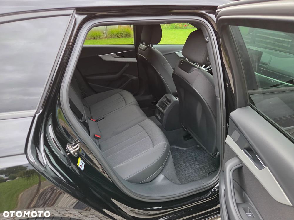 Audi A4 Avant 40 TDI quattro S tronic S line - 17