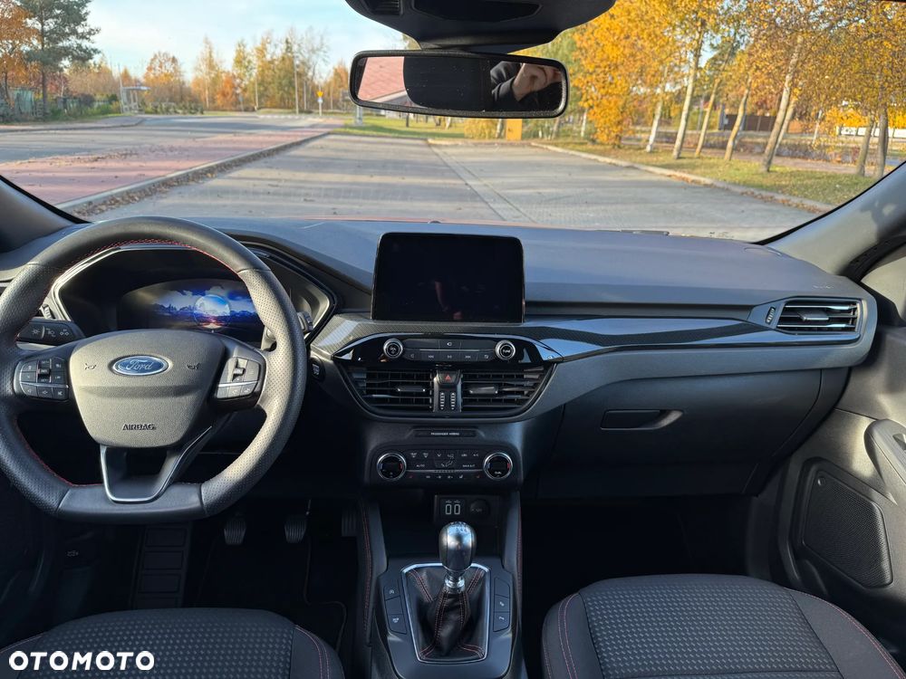 Ford Kuga 1.5 EcoBoost FWD ST-Line - 11