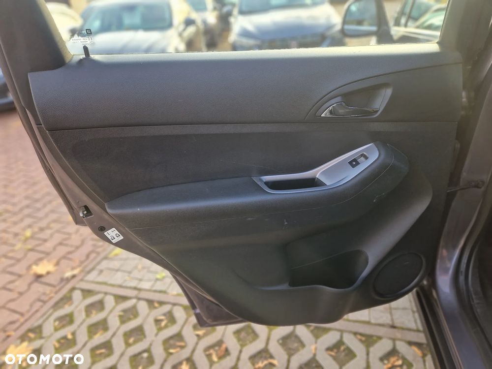 Chevrolet Orlando 1.8 LTZ - 26