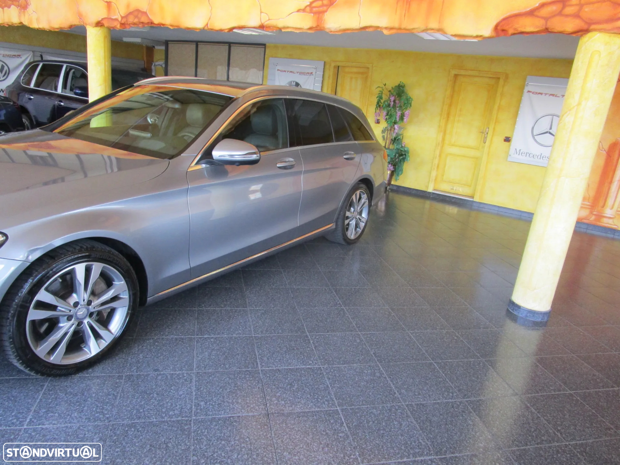 Mercedes-Benz C 350 e - 11