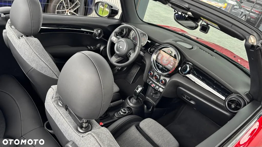 MINI Cooper Standard - 35