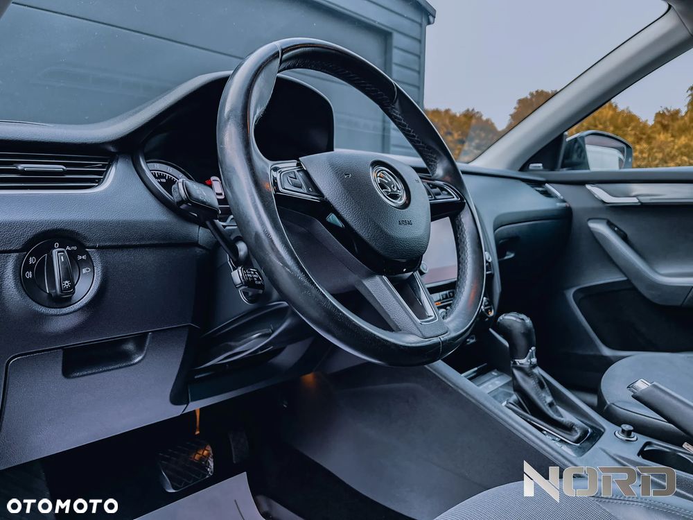 Skoda Octavia 2.0 TDI 4x4 DSG Style - 13