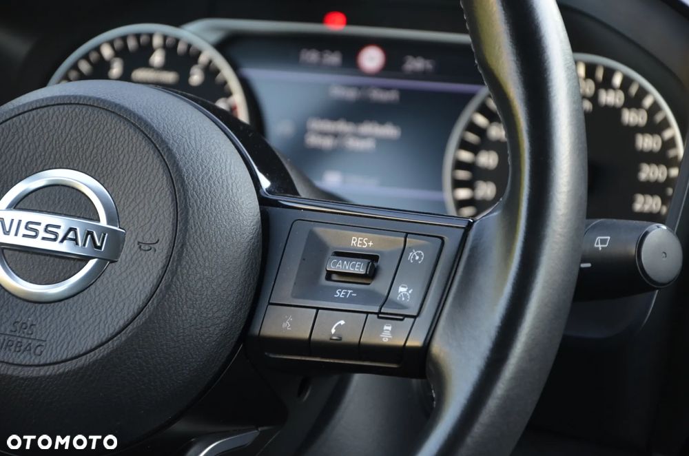 Nissan Qashqai - 25