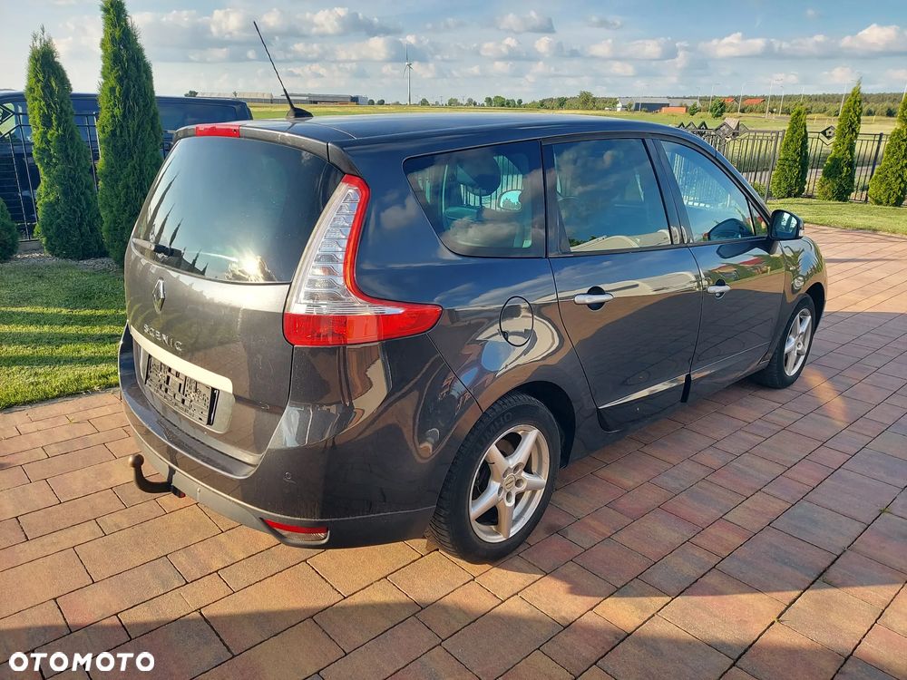Renault Grand Scenic dCi 130 FAP Bose Edition - 3