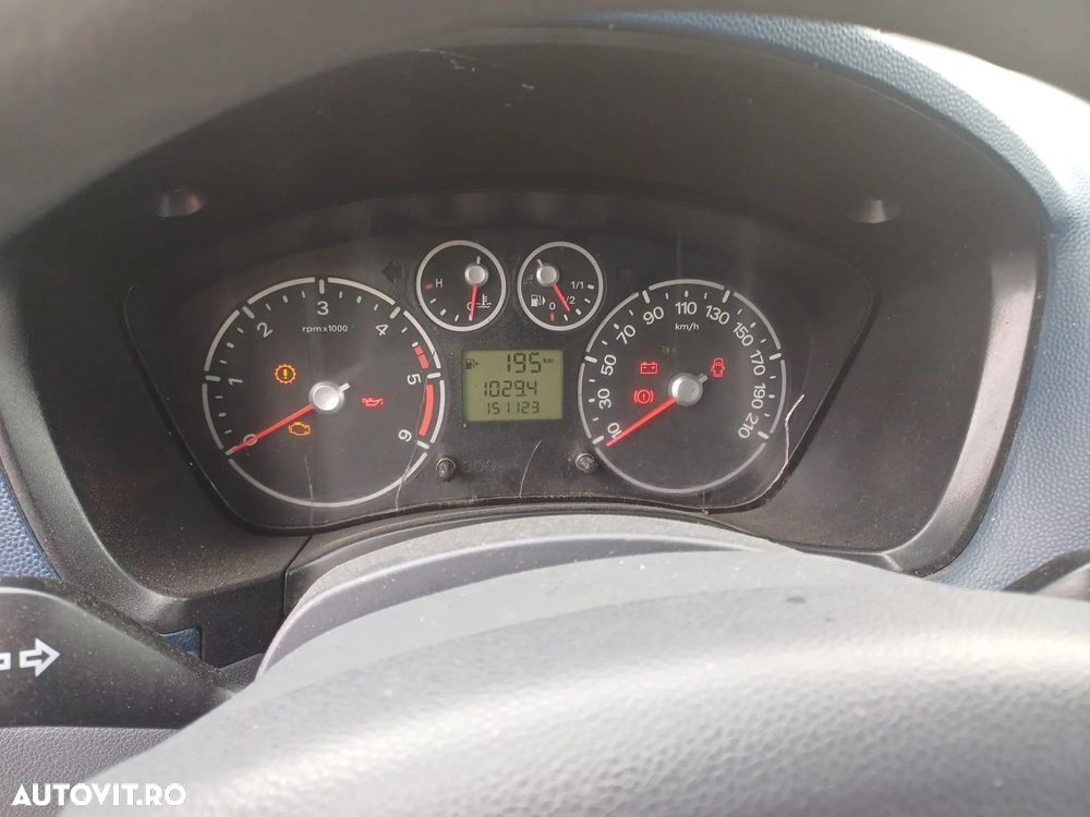 Ford TRANSIT CONNECT - 7