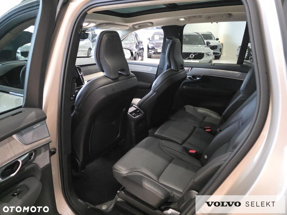 Volvo XC 90 - 20