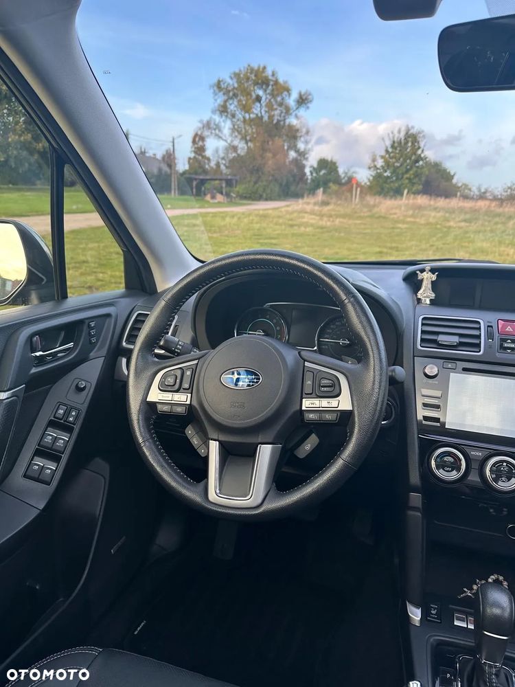 Subaru Forester 2.0 XT Platinum Lineartronic - 13