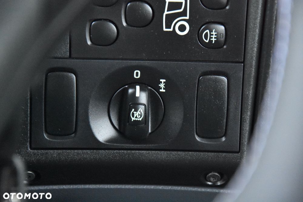 Scania P250 WERSJA OFFROAD / WYWROTKA 3-STRONNA / BLOKADA MOSTU / TYŁ RESOER / P.NOWA / 18 TYŚ KM PRZEBIEGU! / SALON PL / - 36