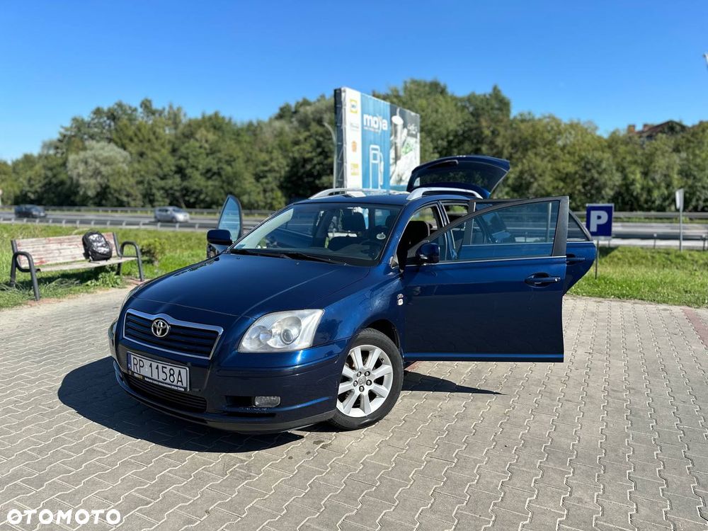 Toyota Avensis 2.0 D-4D Sol Plus - 11