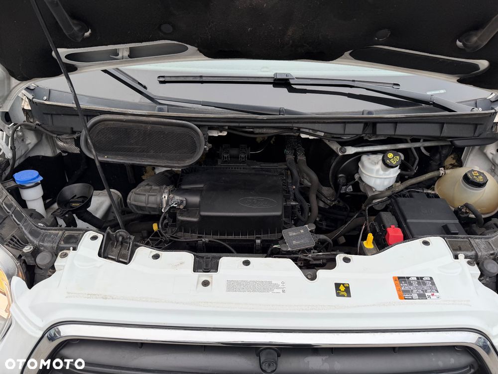 Ford Transit - 12