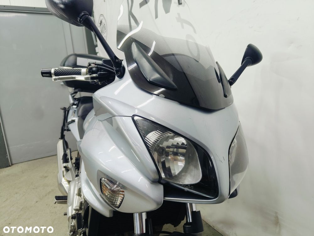 Honda CBF - 4