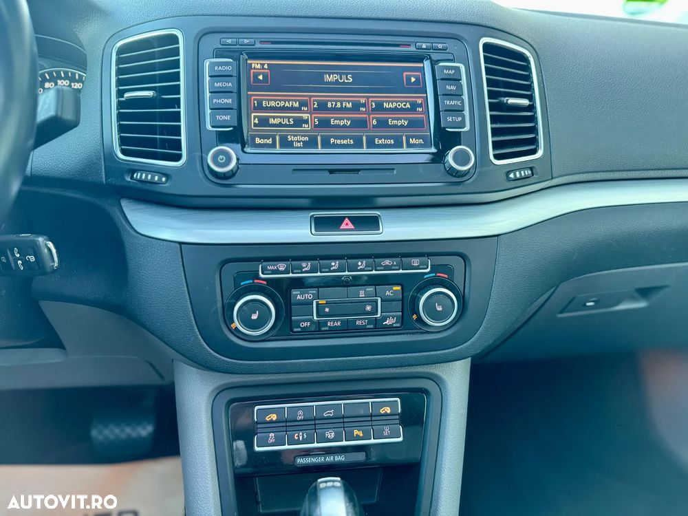 Volkswagen Sharan 2.0 TDI DSG Blue Motion Highline - 17