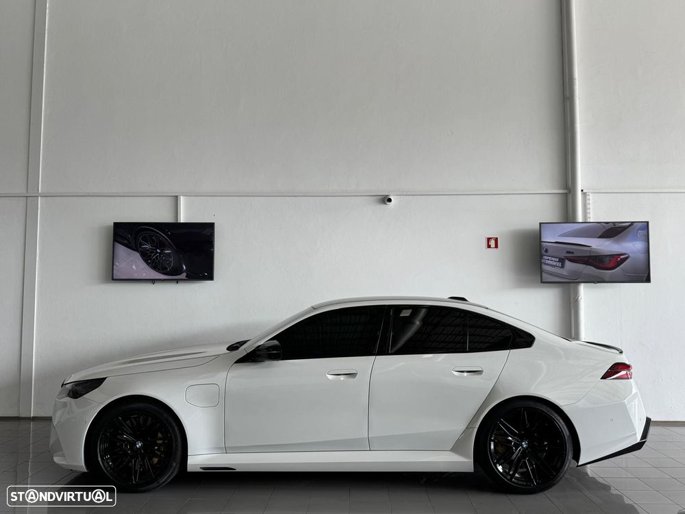 BMW M5 Standard - 18