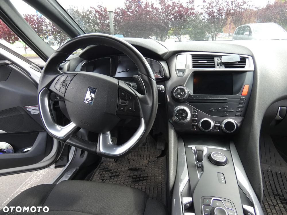 Citroën DS5 Hybrid4 - 8