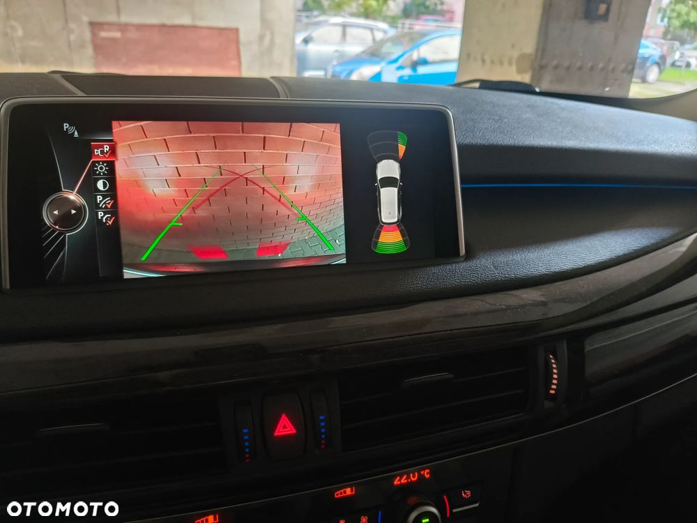 BMW X5 xDrive35i - 32