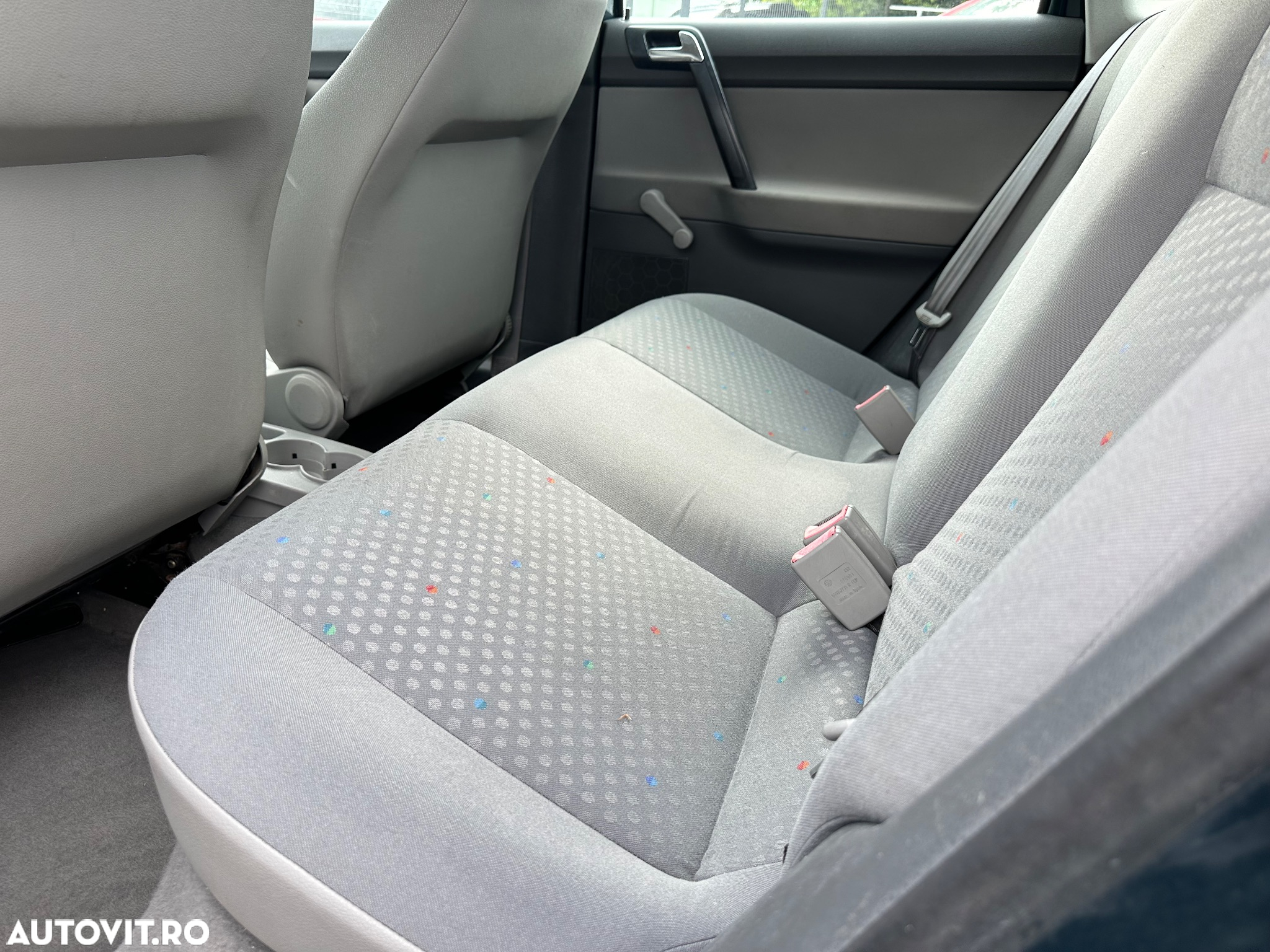Volkswagen Polo 1.4 TDI Comfortline - 8