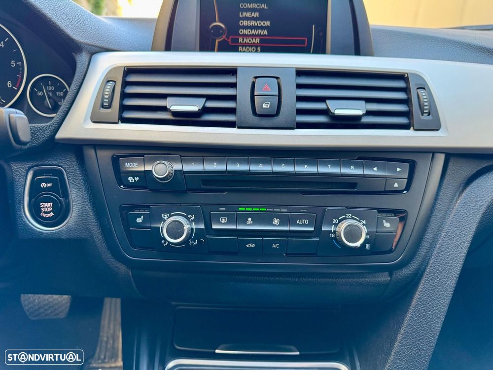 BMW 318 d Touring Auto - 35