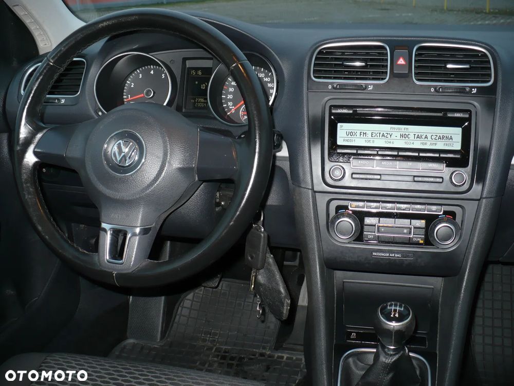 Volkswagen Golf 1.6 Team - 19
