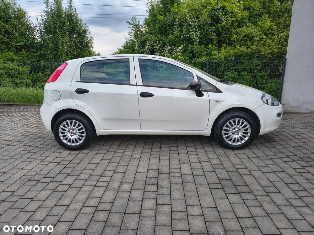 Fiat Punto 1.4 Young - 10