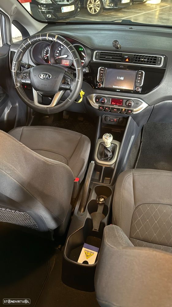 Kia Rio 1.2 CVVT Urban - 19