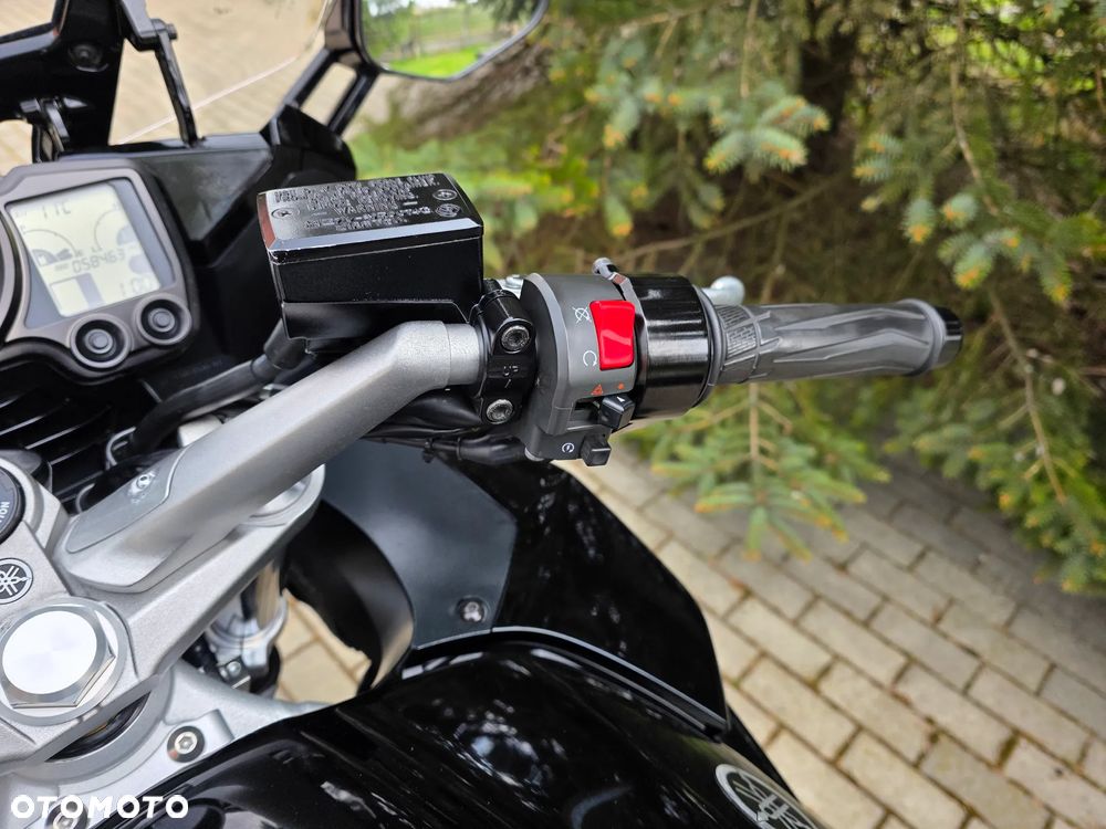 Yamaha FJR - 38