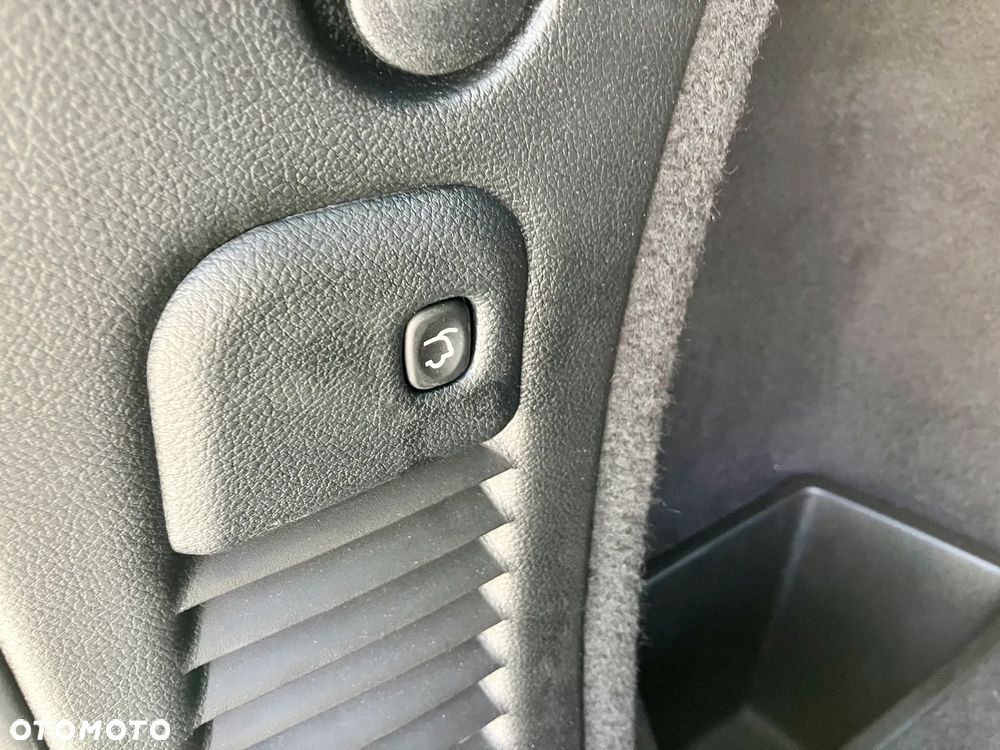 Dodge Durango 6.4 SRT - 34