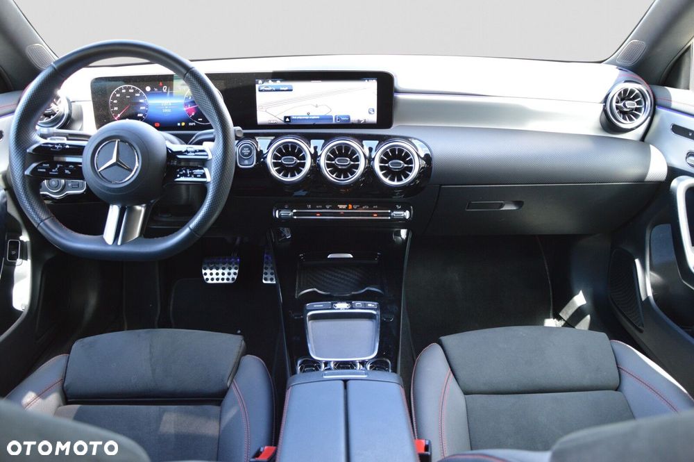 Mercedes-Benz CLA 200 mHEV AMG Line 7G-DCT - 19