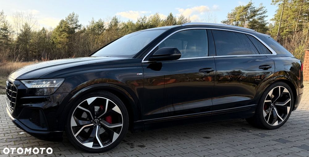 Audi Q8 - 8