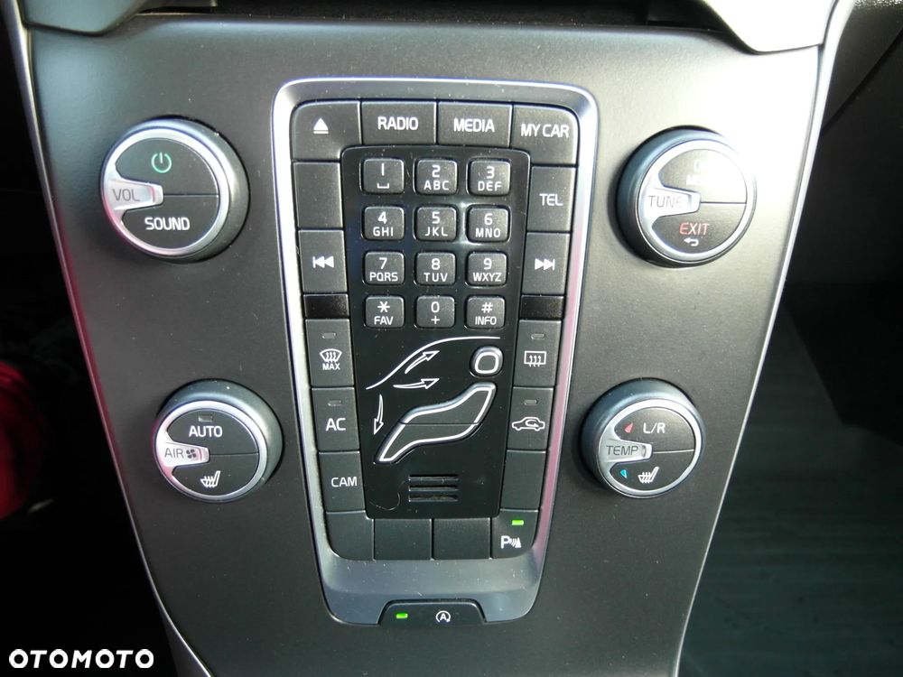 Volvo V40 D2 Kinetic - 32