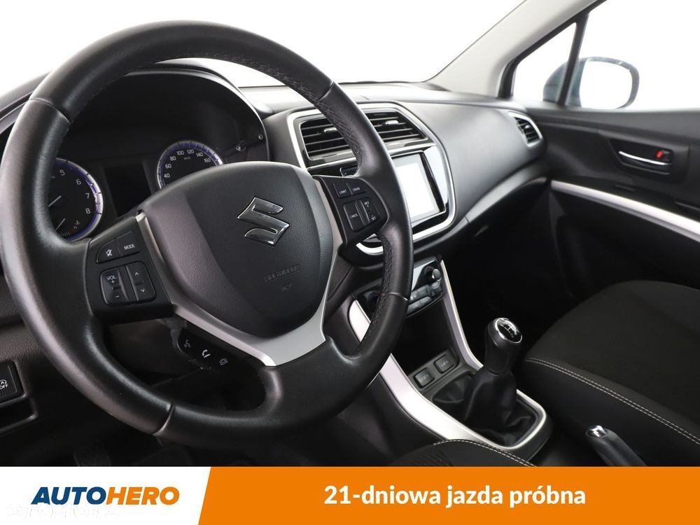 Suzuki SX4 S-Cross - 12