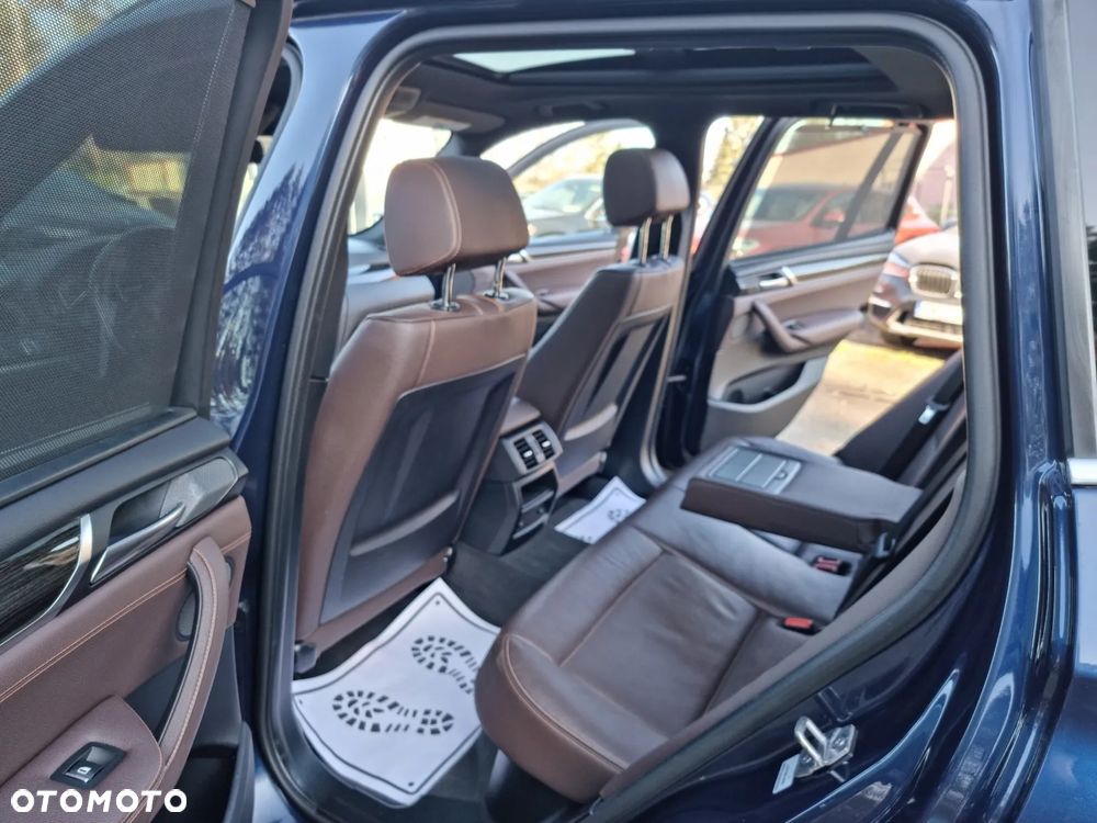 BMW X3 28i xDrive - 23