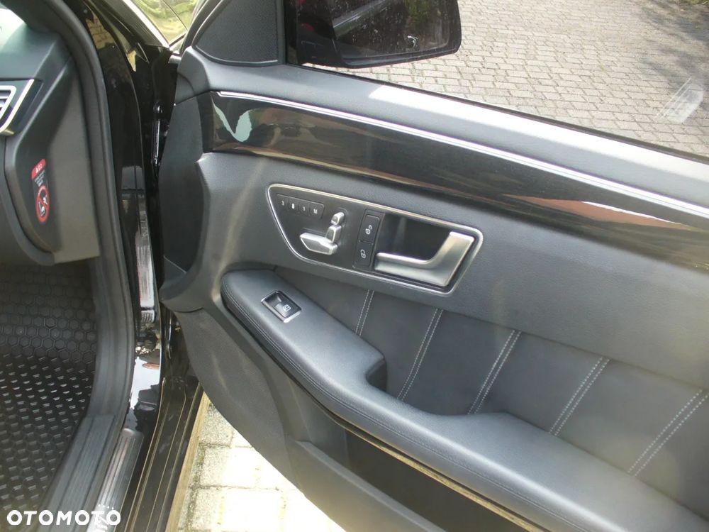 Mercedes-Benz Klasa E 350 BlueEFFICIENCY 7G-TRONIC Avantgarde - 17